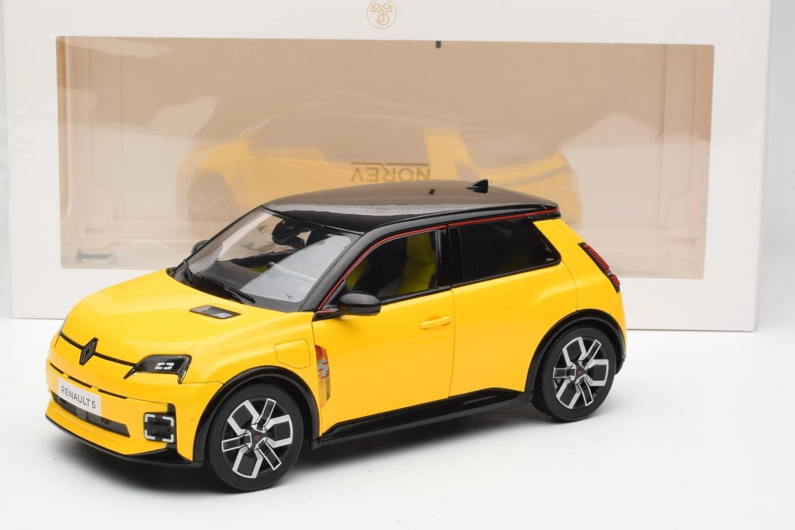 1/18 NOREV Renault 5 E-Tech 100% Electric Pop Yellow & Black - 185500