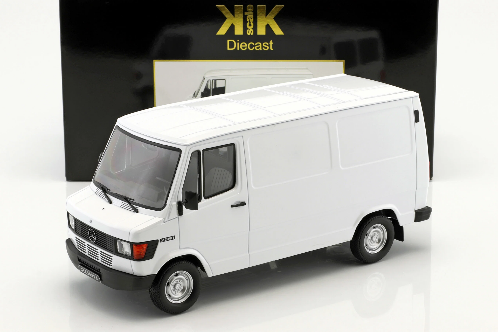 1/18 KK SCALE Mercedes-Benz 208 D bus year 1988 white - KKDC180301