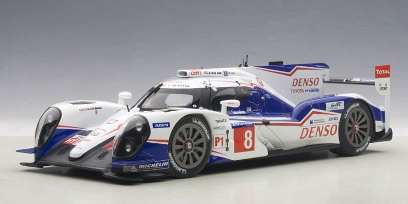AUTOART - TOYOTA - TS040 3.7L V8 HYBRID TEAM TOYOTA RACING N 8 3rd 24h LE MANS 2014 A.DAVIDSON - S.BUEMI - N.LAPIERRE