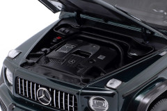 Ön Sipariş - 1/18 iScale Mercedes-Benz AMG G63 (W463) 4x4 2022 emerald green metallic - 180056