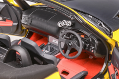 Ön Sipariş - 1/18 Motorhelix Honda S2000 (AP2) MUGEN New Indy Yellow Pearl