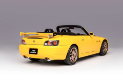Ön Sipariş - 1/18 Motorhelix Honda S2000 (AP2) MUGEN New Indy Yellow Pearl