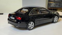 MINICHAMPS - AUDI - A4 3.2 QUATTRO 2005