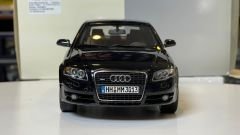 MINICHAMPS - AUDI - A4 3.2 QUATTRO 2005