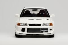 1/18 MOTORHELIX - MITSUBISHI - LANCER EVO VI GSR T.M.E. TOMMY MAKINEN EDITION 2000