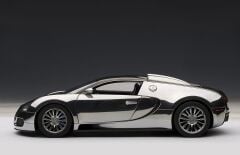 AUTOART - BUGATTI - VEYRON 16.4 PUR SANG - 2009 - SIGNATURE COLLECTION