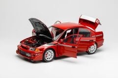 1/18 MOTORHELIX - MITSUBISHI - LANCER EVO VI GSR T.M.E. TOMMY MAKINEN EDITION 2000