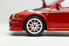 1/18 MOTORHELIX - MITSUBISHI - LANCER EVO VI GSR T.M.E. TOMMY MAKINEN EDITION 2000