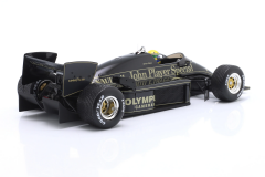 Ön Sipariş - 1/18 Premium X - Ayrton Senna Lotus 97T #12 Winner Portugal GP Formula 1 1985 - SENR18001