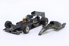 Ön Sipariş - 1/18 Premium X - Ayrton Senna Lotus 97T #12 Winner Portugal GP Formula 1 1985 - SENR18001