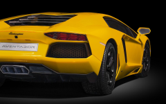 1/8 POCHER HK119 Lamborghini Aventador LP 700-4 Giallo Orion -  Kit