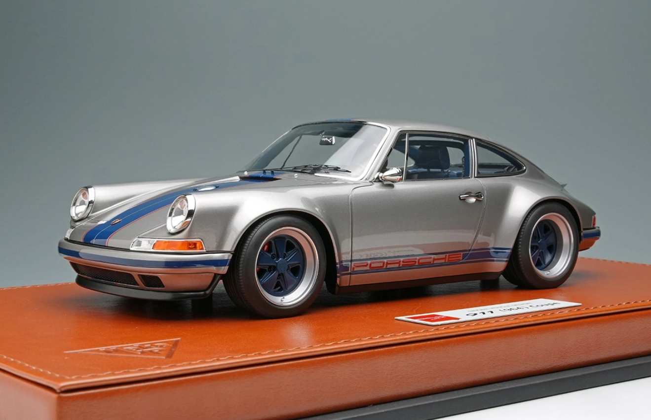 1/18  Make Up Porsche Singer 911 (964) Coupe (Titanium Silver)