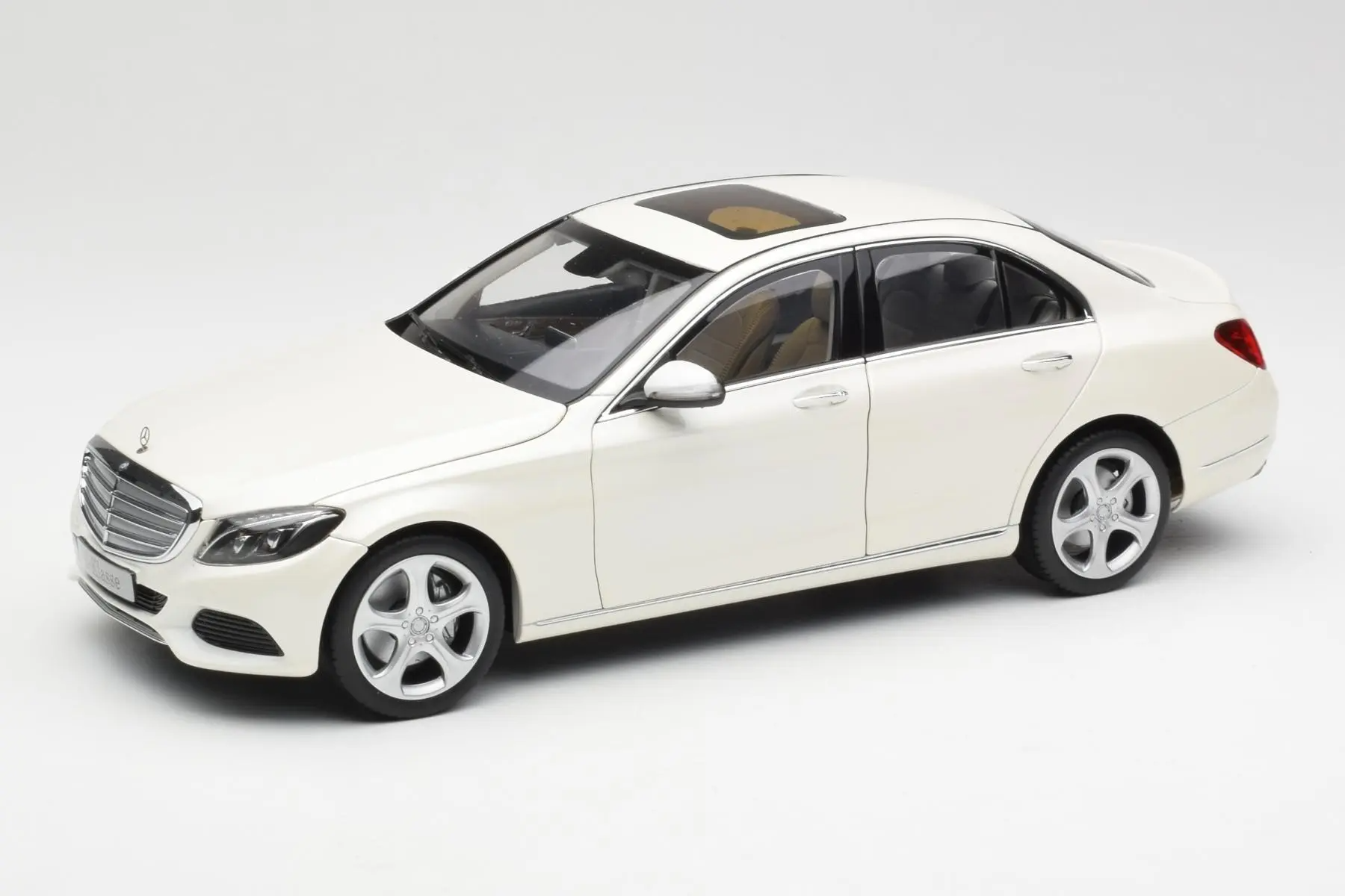 1/18 NOREV - MERCEDES BENZ - C-CLASS ELEGANCE (W205) 2014