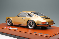 1/18  Make Up Porsche Singer 911 (964) Coupe GOLD