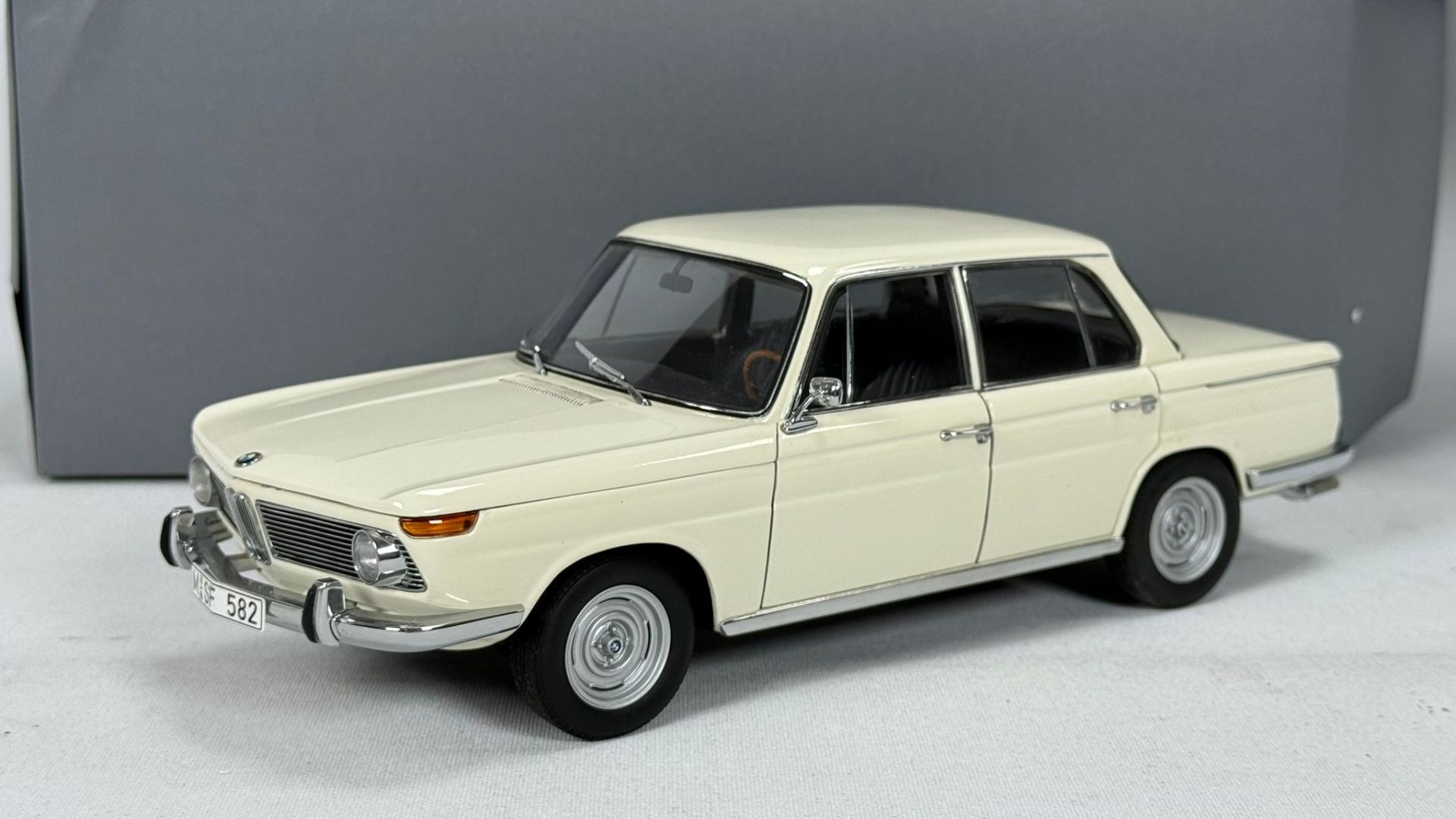 AUTOART - BMW - 1800 TI/SA BERLINA 1965