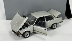 AUTOART - BMW - 3-SERIES 323i E21 1977