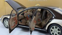 AUTOART - MAYBACH 57 SPECIAL EDITION with LEATHER SEATS 2002