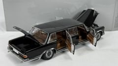 AUTOART - MERCEDES BENZ - 600 PULLMAN LIMOUSINE LWB (W100)
