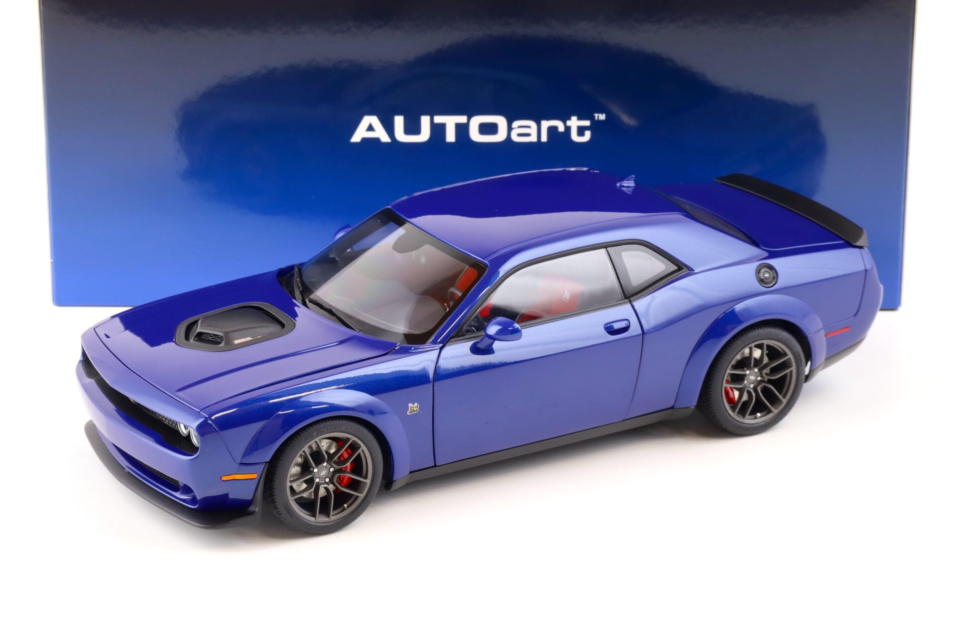 1/18 AUTOart Dodge Challenger R/T Scat Pack Shaker Widebody 2022 (Indigo Blue) - 71772