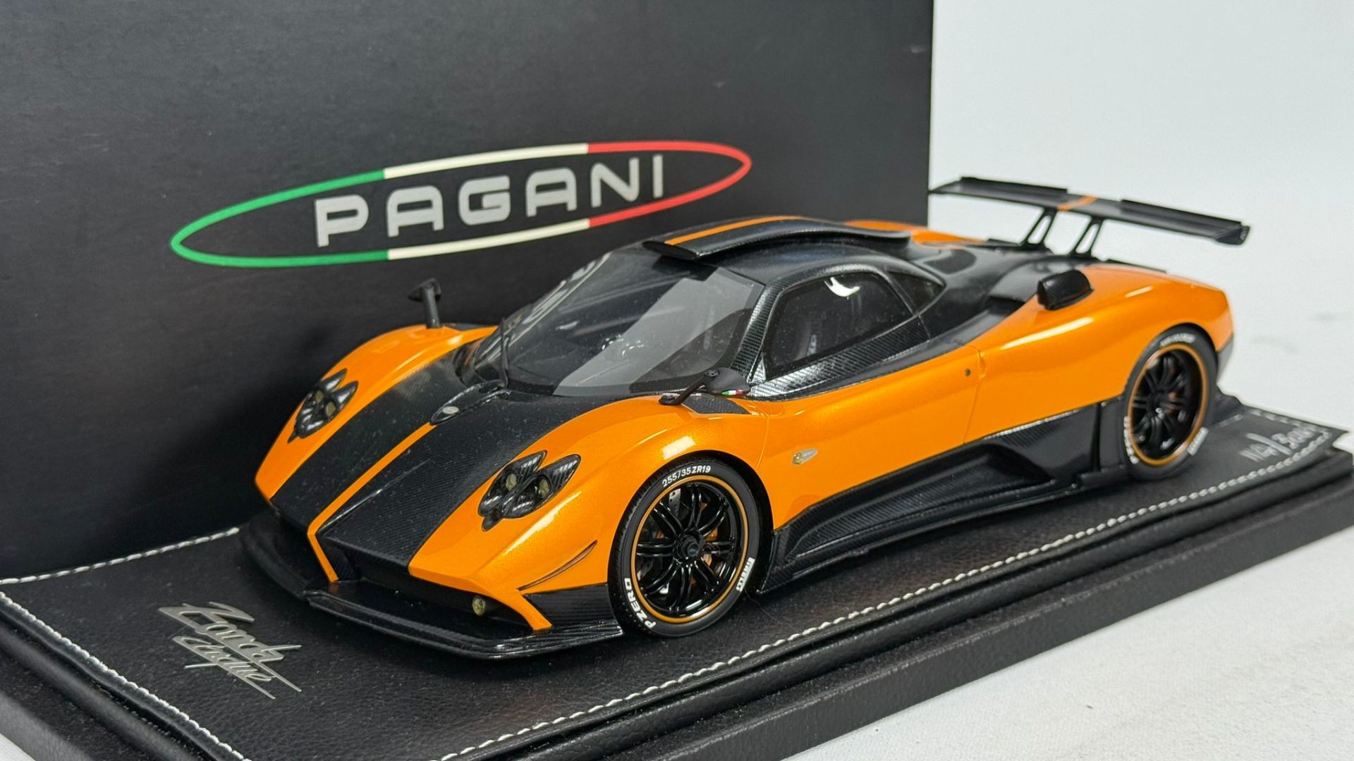 PEAKO - PAGANI CINQUE ORANGE