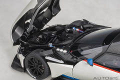 1/18 AUTOart Aston Martin Vulcan (Stratus White) with Red and Blue stripes - 70261