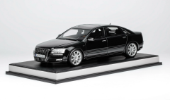 1/18 Motorhelix   	Audi A8L W12 2008