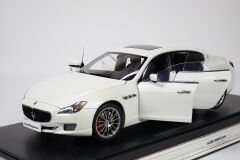 1/18 AUTOART MASERATI QUATTROPORTE GTS 2015