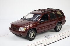 1/18 AUTOART JEEP GRAND CHEROKEE WJ 1999