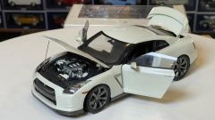 KYOSHO - NİSSAN GT-R R35