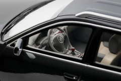 1/18 OTTO Audi A6 C6 All Road Brilliant Black 2000 - OT1189