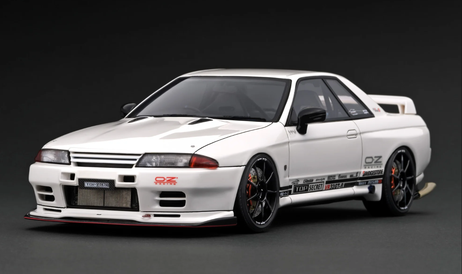 IGNITION MODELS - NISSAN R32 TOP SECRET GT-R (VR32) WHITE
