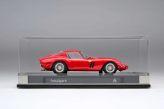 1/18 AMALGAM - Ferrari 250 GTO - Road Specification (1962) - M5903-SC3