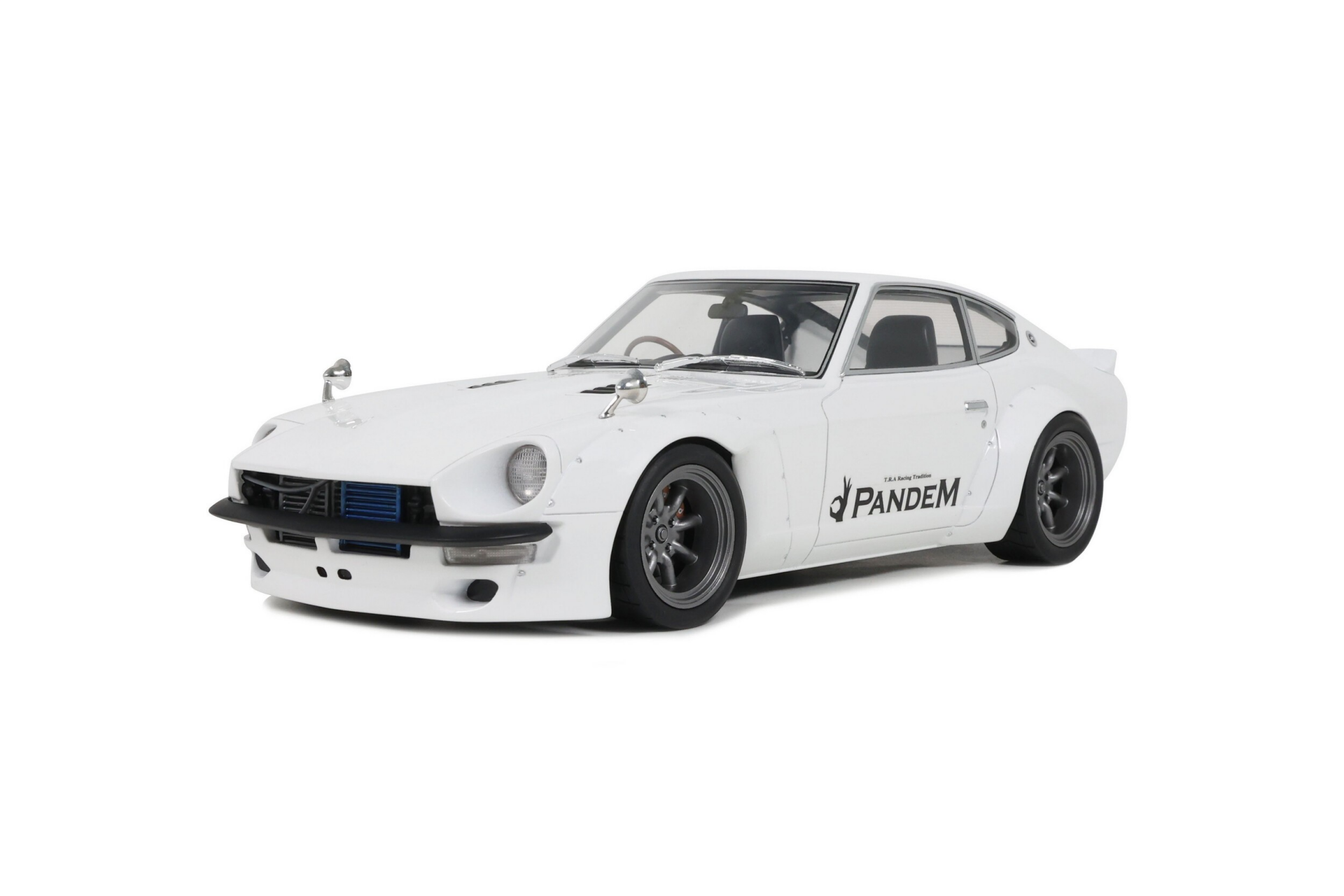 1/18 OTTO  Nissan Fairlady Z 2015 PANDEM - OT1167