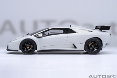 1/18 AUTOart Lamborghini Diablo GTR (Impact White) - 79136
