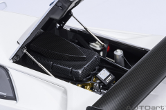 1/18 AUTOart Lamborghini Diablo GTR (Impact White) - 79136