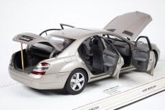 1/18 AUTOART - MERCEDES BENZ - S-CLASS 500L (W221) 2005