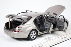 1/18 AUTOART - MERCEDES BENZ - S-CLASS 500L (W221) 2005