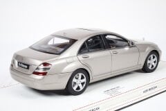 1/18 AUTOART - MERCEDES BENZ - S-CLASS 500L (W221) 2005