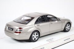 1/18 AUTOART - MERCEDES BENZ - S-CLASS 500L (W221) 2005