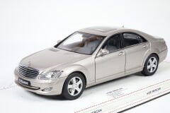 1/18 AUTOART - MERCEDES BENZ - S-CLASS 500L (W221) 2005