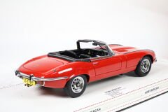 1/18 AUTOART - JAGUAR E-TYPE III V12 1970