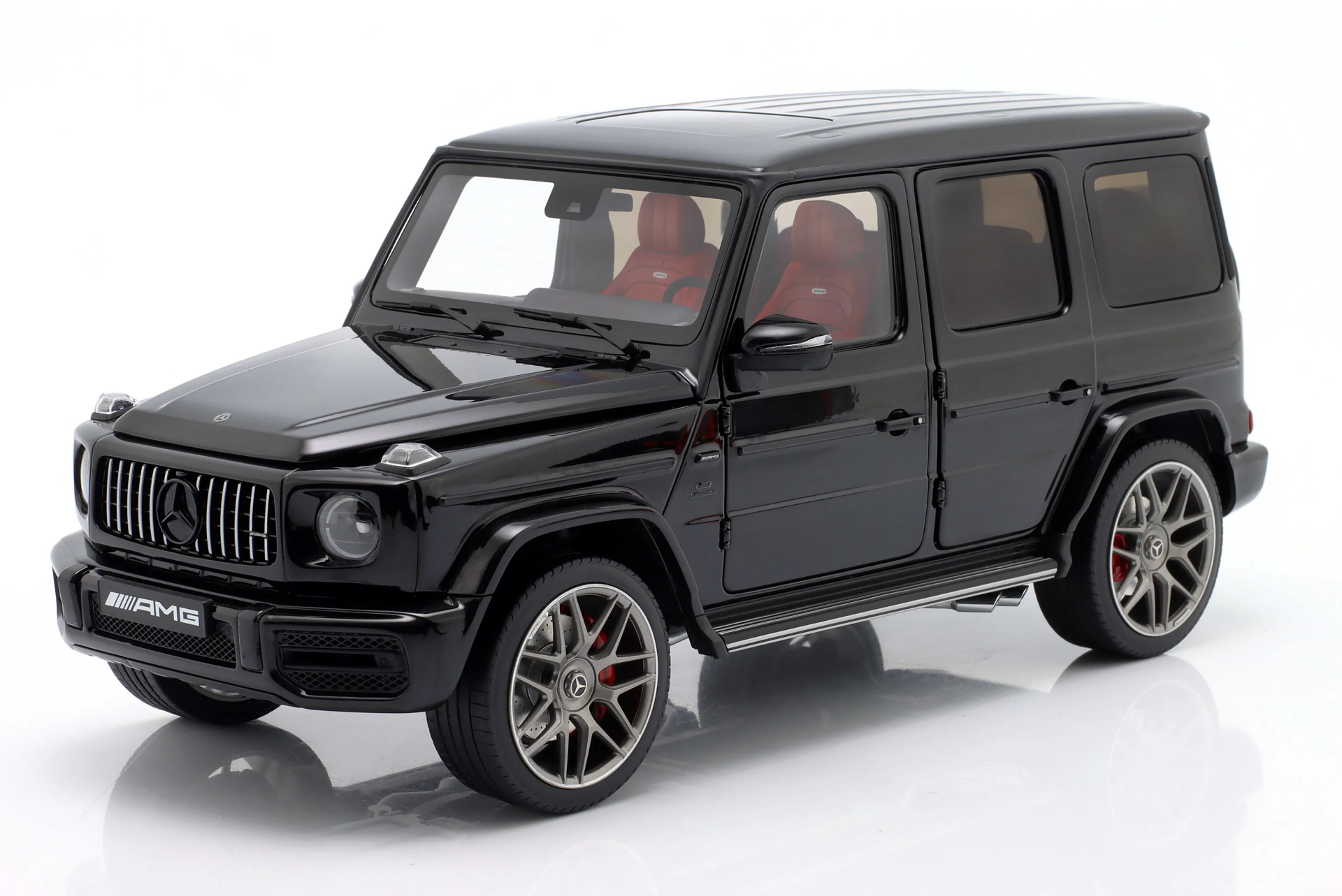 1/18 ALMOST-REAL - MERCEDES G63 AMG (W463)