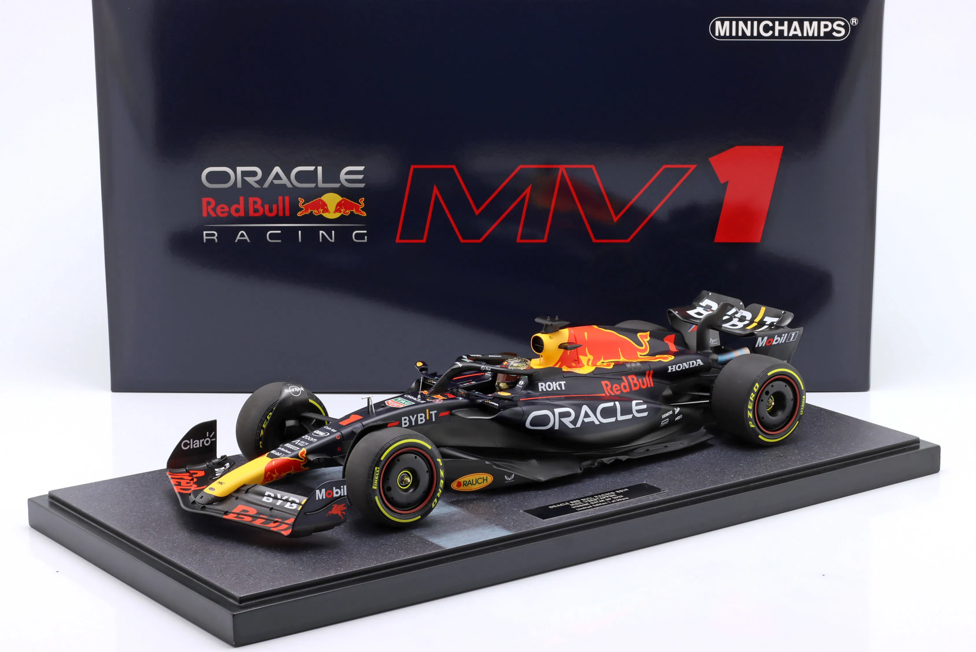 1/12 MINICHAMPS - RED BULL - F1 RB19 RED BULL RACING QATAR GP 2023 MAX VERSTAPPEN