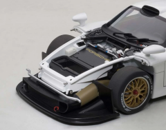 1/18 AUTOART - PORSCHE - 911 GT1 COUPE 1997