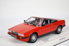 KUTUSUZ 1/18 MINICHAMPS - MASERATI - BITURBO SPIDER 1986
