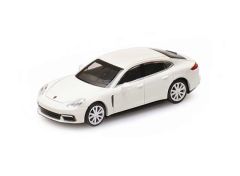 2015 Porsche Panamera, white