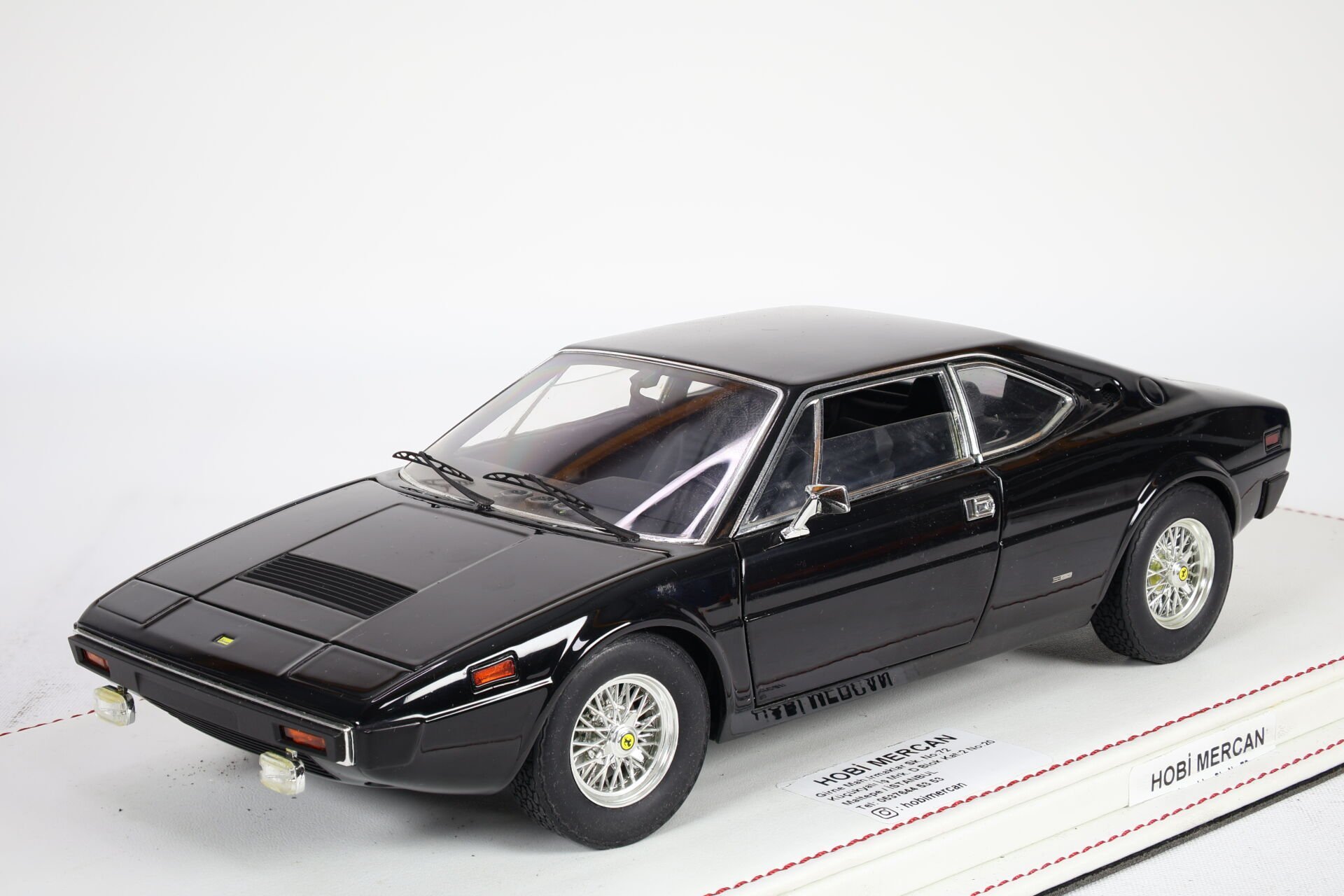 1/18 MATTEL HOT WHEELS - FERRARI - DINO 308 GT4 1975 PERSONAL CAR ELVIS PRESLEY