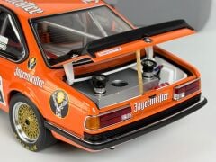 AUTOART - BMW - 6-SERIES 635CSi TEAM JAGERMEISTER N 36 ETCC GROUP-A 1984 BRUN - GROHS