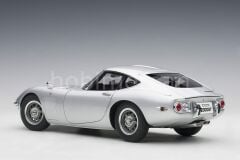 AUTOART - TOYOTA - 2000GT COUPE 1967