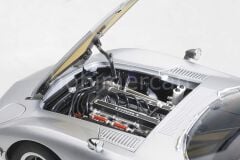 AUTOART - TOYOTA - 2000GT COUPE 1967